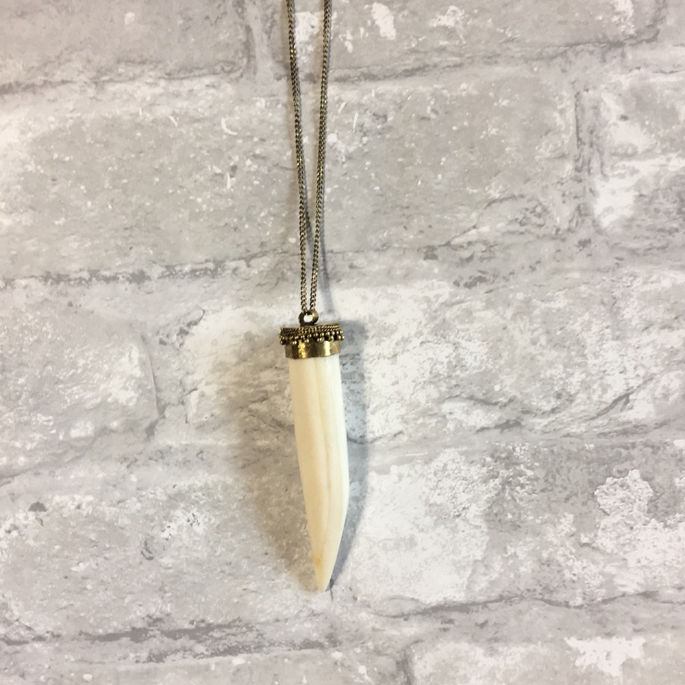 Francesca’s Sabertooth Necklace